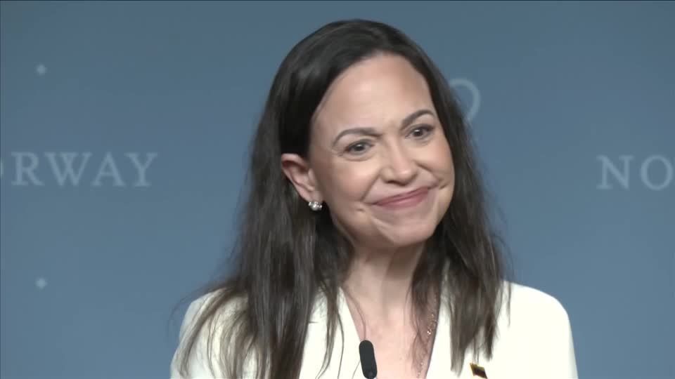 À CNN, María Corina diz que voltará à Venezuela, com ou sem Maduro no poder