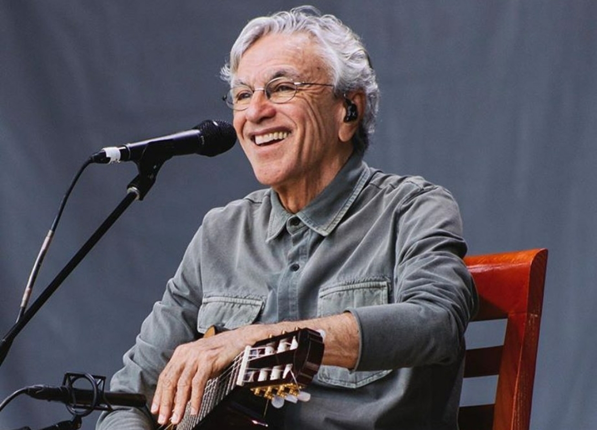 A utopia e a arquitetura da mente de Caetano Veloso