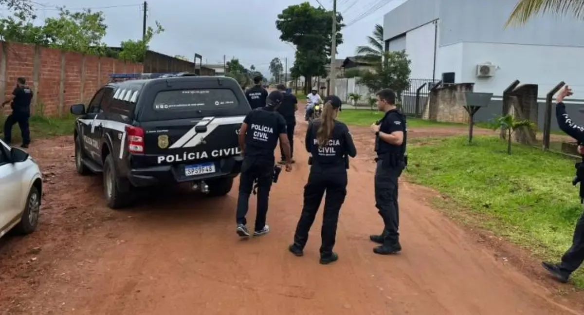 Ação policial conjunta mira depósitos ilegais de madeira em RO