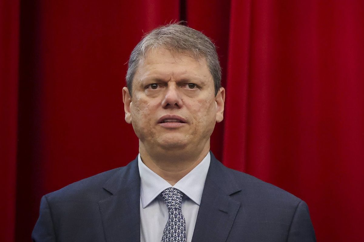 Análise: Tarcísio “deu a senha” ao citar mais candidatos de direita