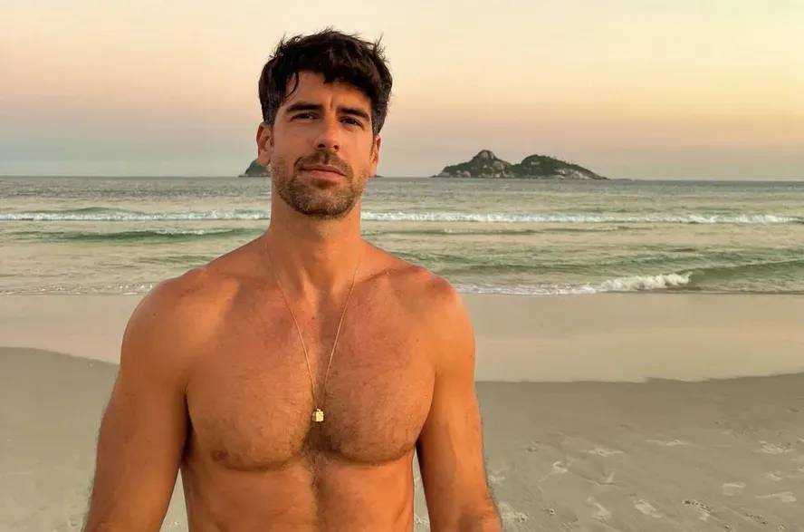 Após caso de Isis Valverde, Marcos Pitombo revela também sofrer perseguição