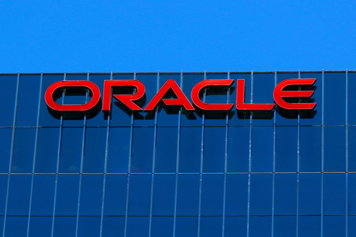 Blue Owl desiste de acordo de US$ 10 bilhões com Oracle, diz fonte