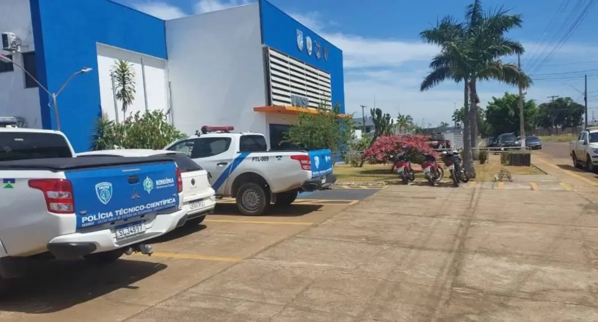 Casal é preso após flagra de adolescente bebendo e fumando narguilé em RO