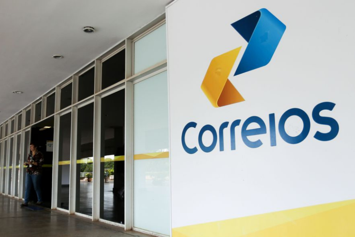 Correios ampliam plano de demissão voluntária para 15 mil funcionários