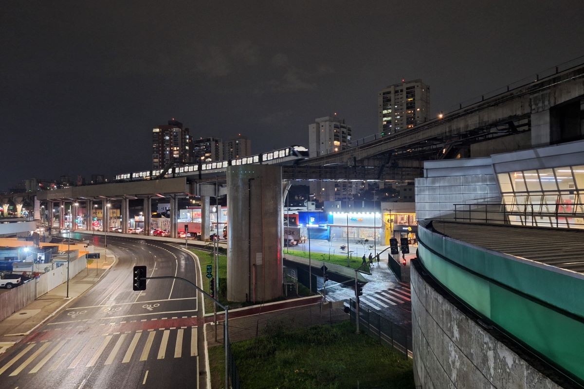 Corujão sobre trilhos: Metrô de SP vai funcionar 24 horas aos sábados