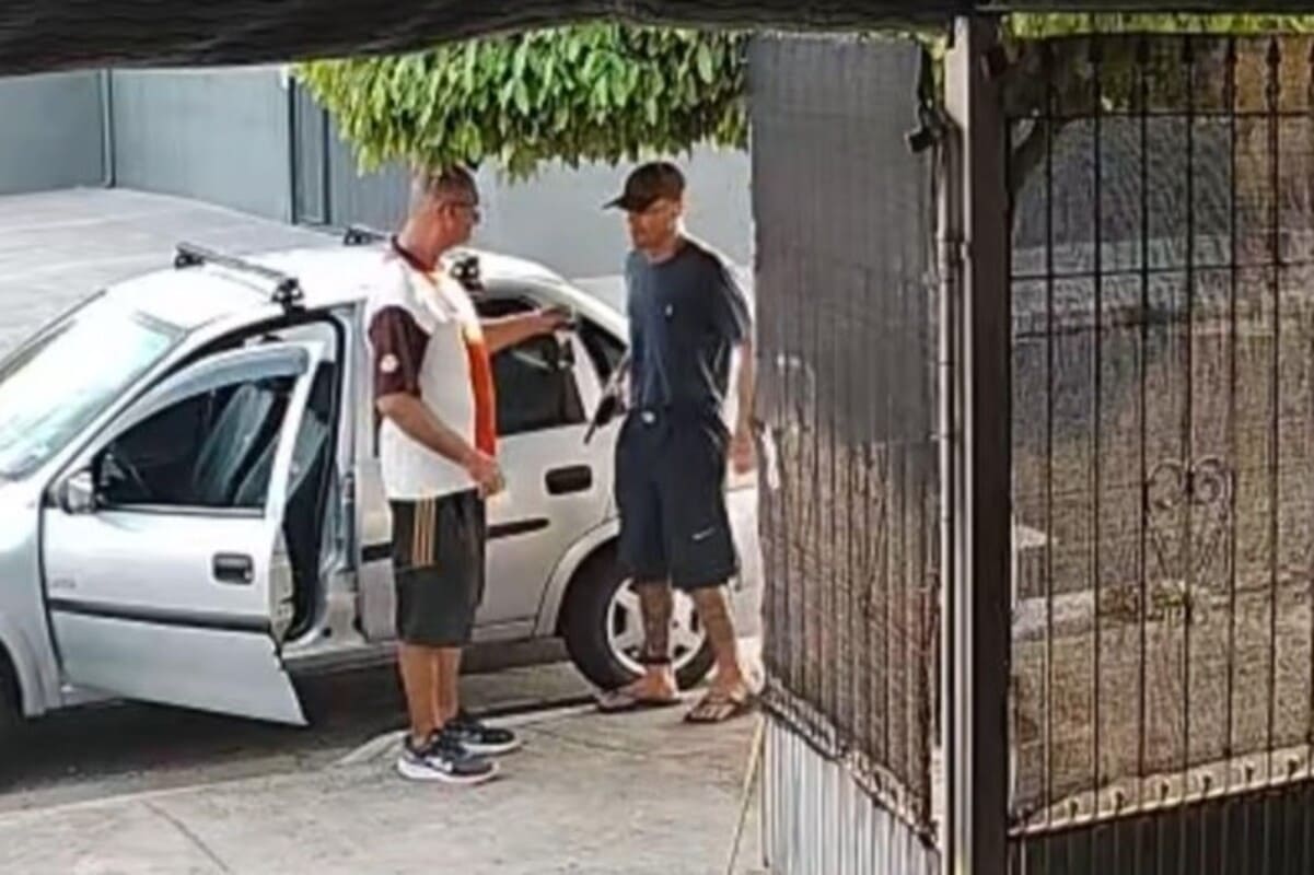 De tornozeleira, beneficiado com “saidinha” faz refém e é preso