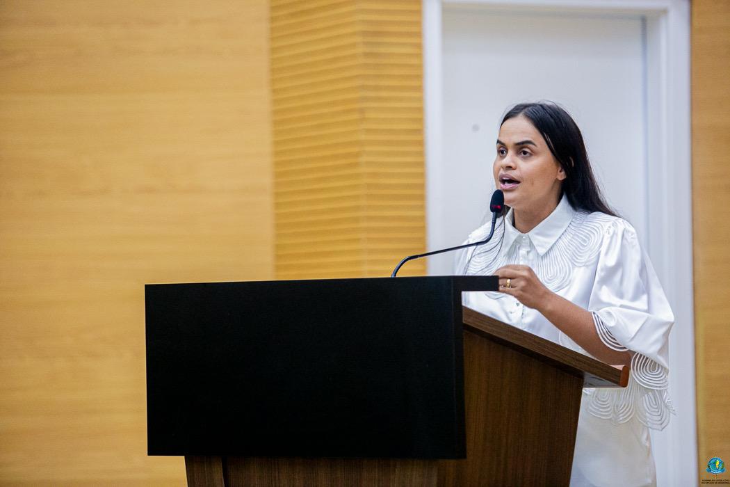 Deputada Dra Taíssa denuncia caos na emissão de identidade em RO