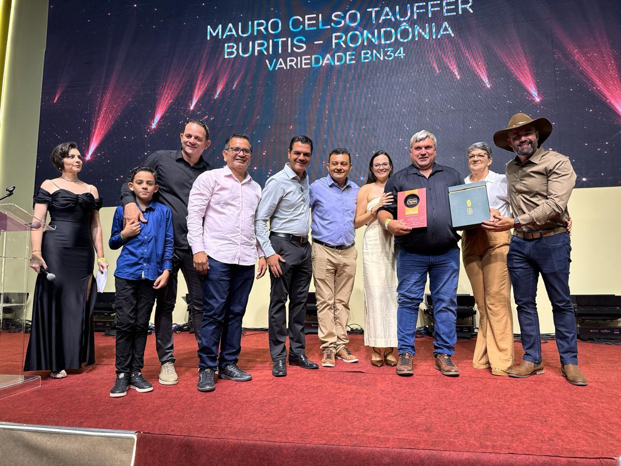 Deputado Cássio Gois celebra prêmio nacional do cacau e reforça apoio ao setor