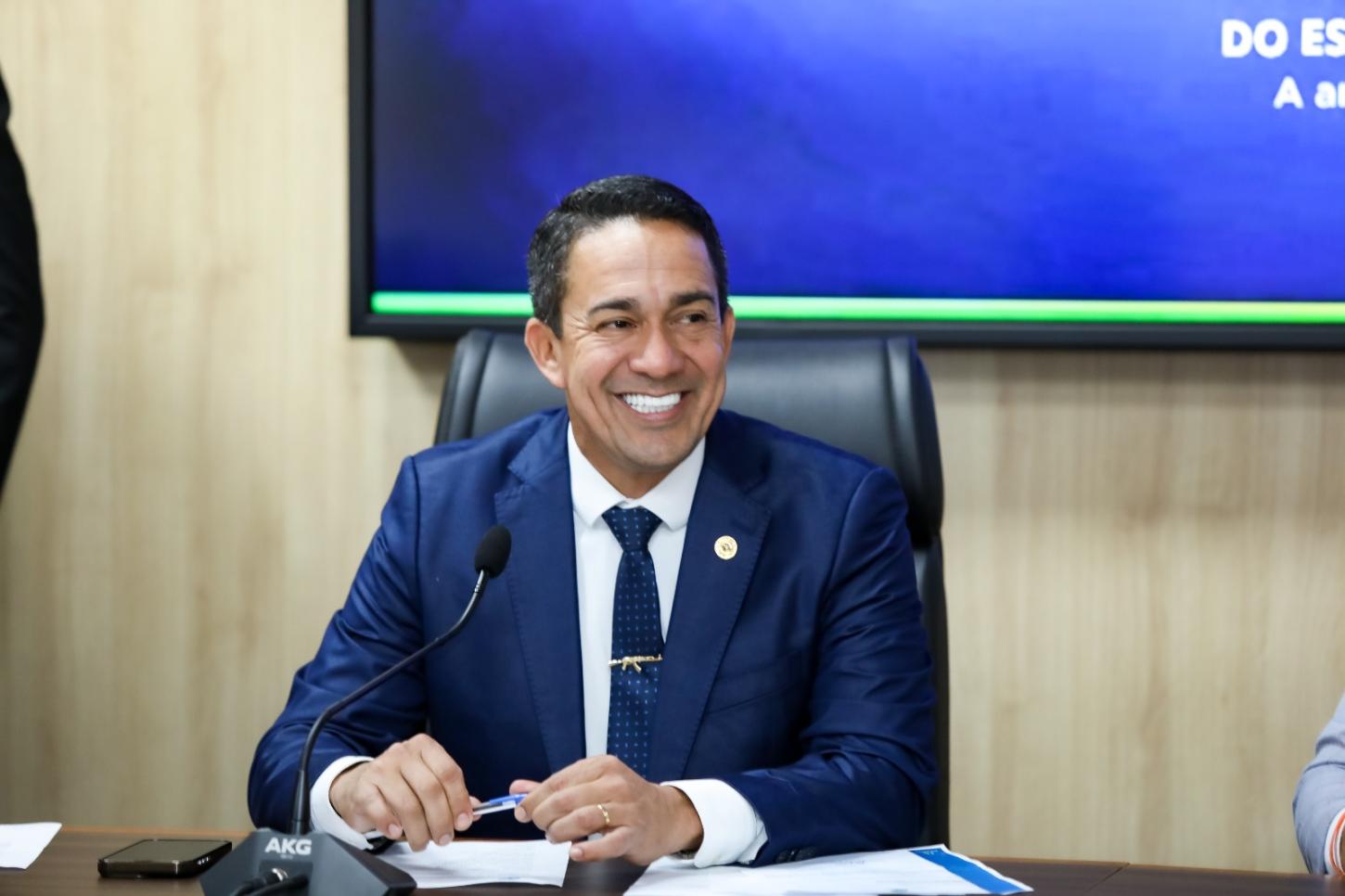 Eyder Brasil retoma mandato com ações sociais, leis aprovadas e investimentos em Rondônia