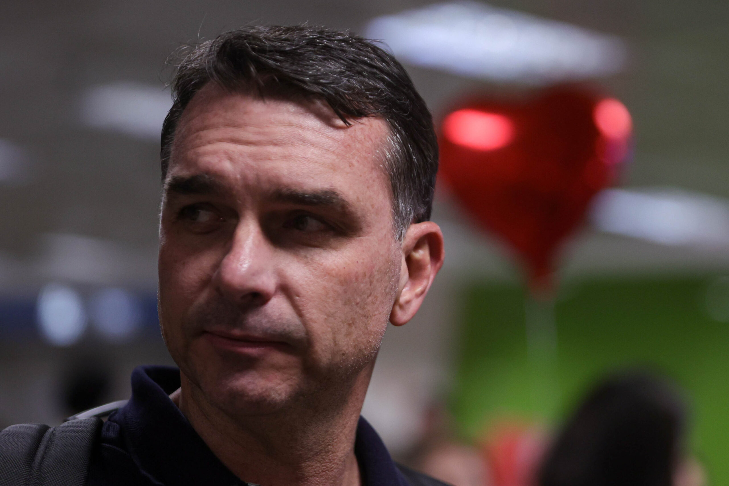 Flávio Bolsonaro minimiza reação ruim de parte do Centrão ao nome dele