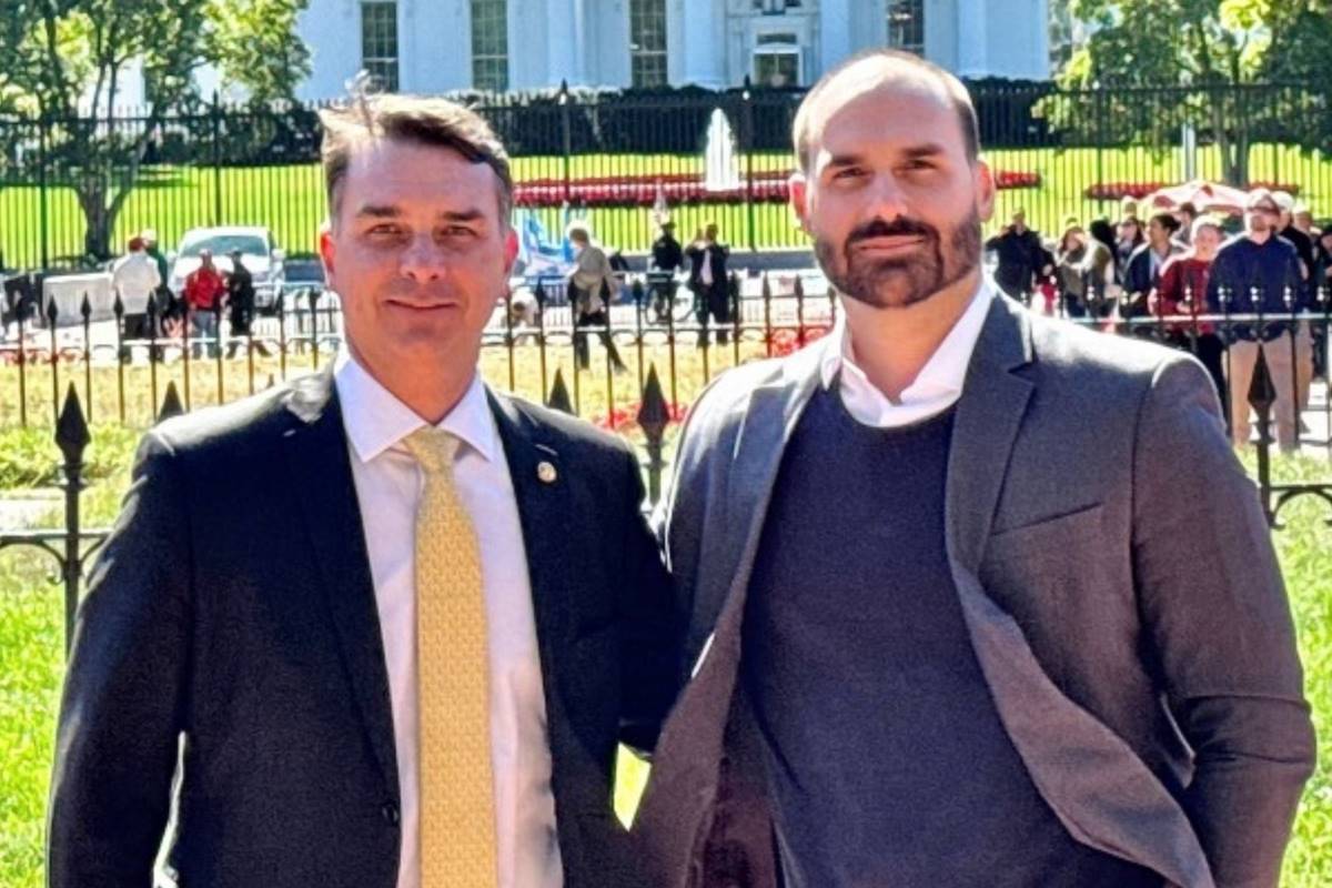 Flávio e Eduardo comemoram vitória de aliado de Trump em Honduras