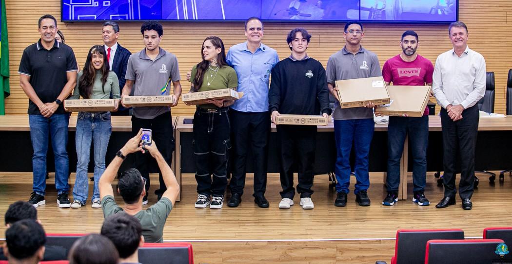 Gincana “Jornada do Saber” encerra com maratona de conhecimento e solidariedade na Alero