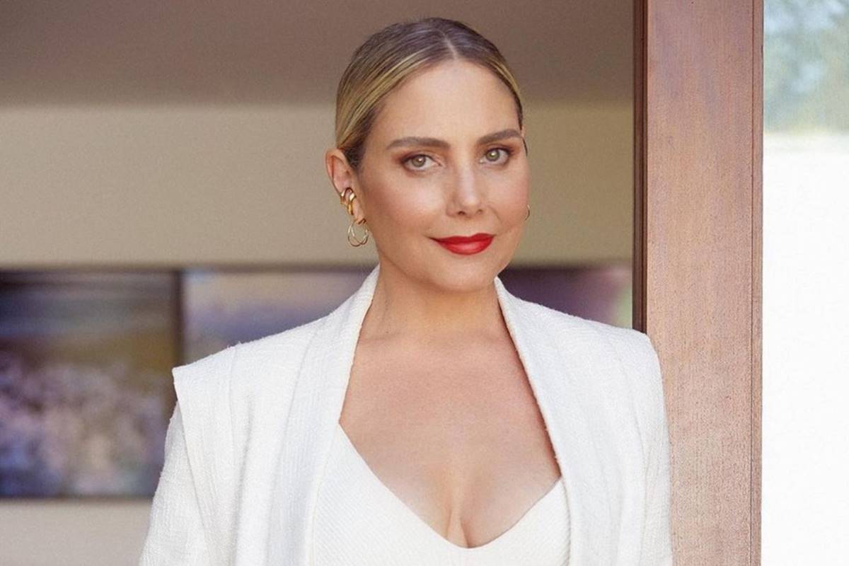 Heloísa Perissé publica 1ª foto com a namorada após assumir romance