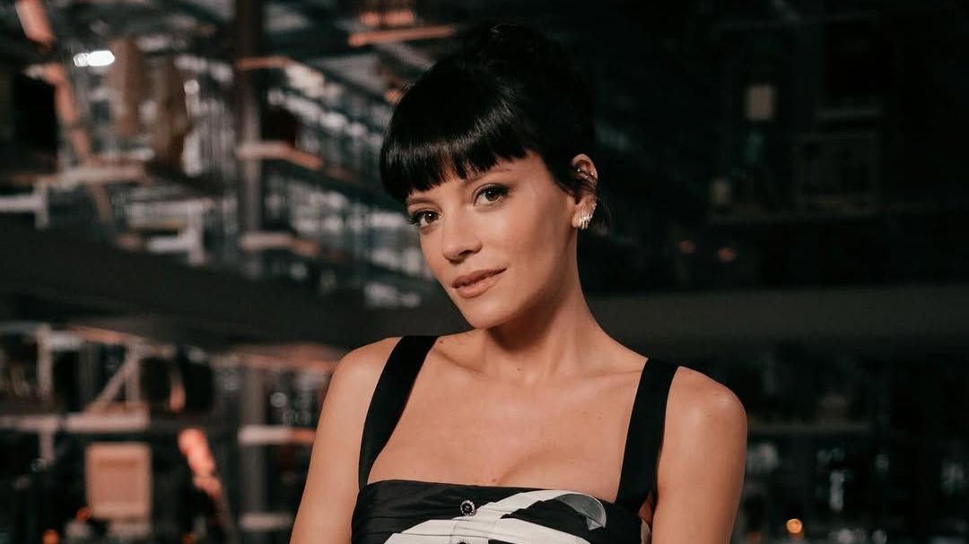 Lily Allen sugere que seu novo álbum pode se tornar um musical