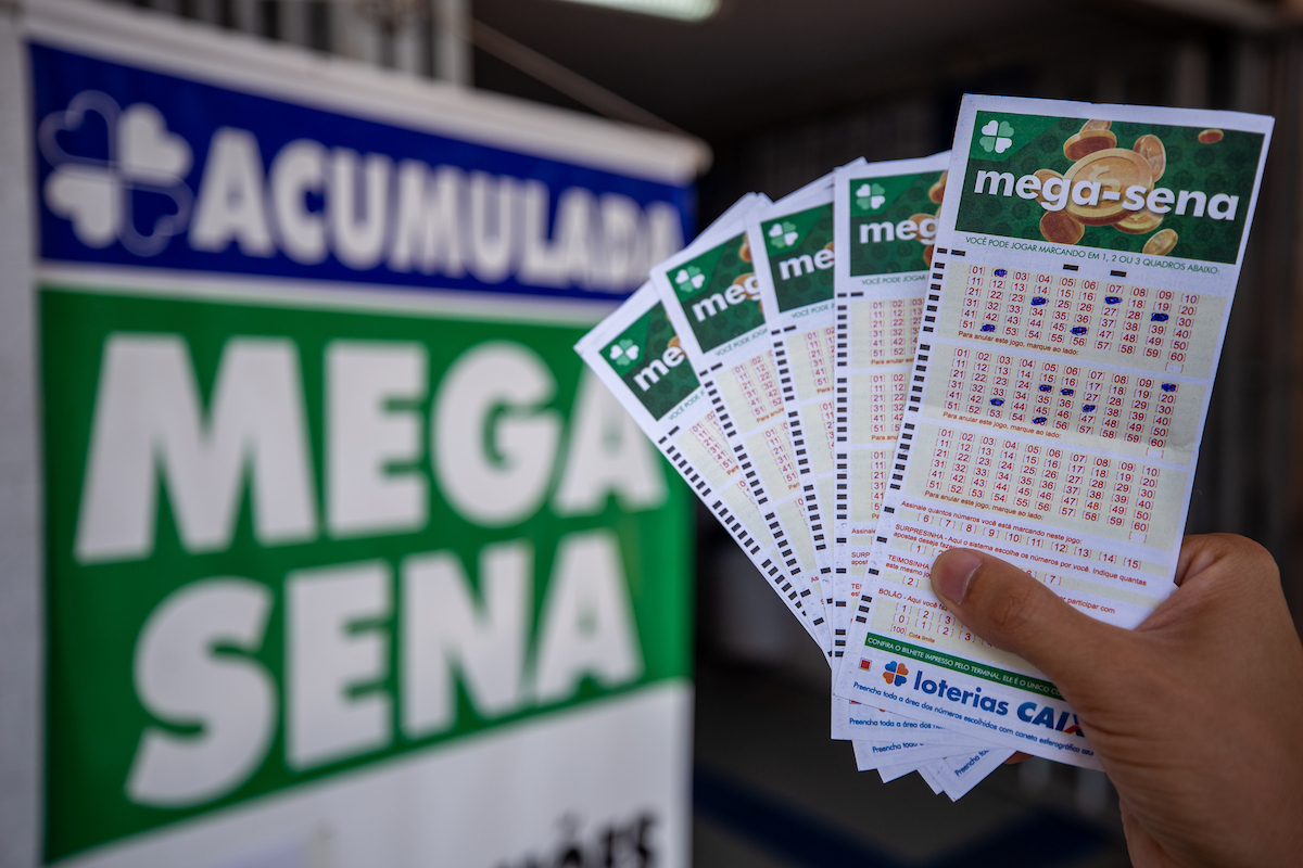 Loteria acumula e engorda prêmio da Mega da Virada