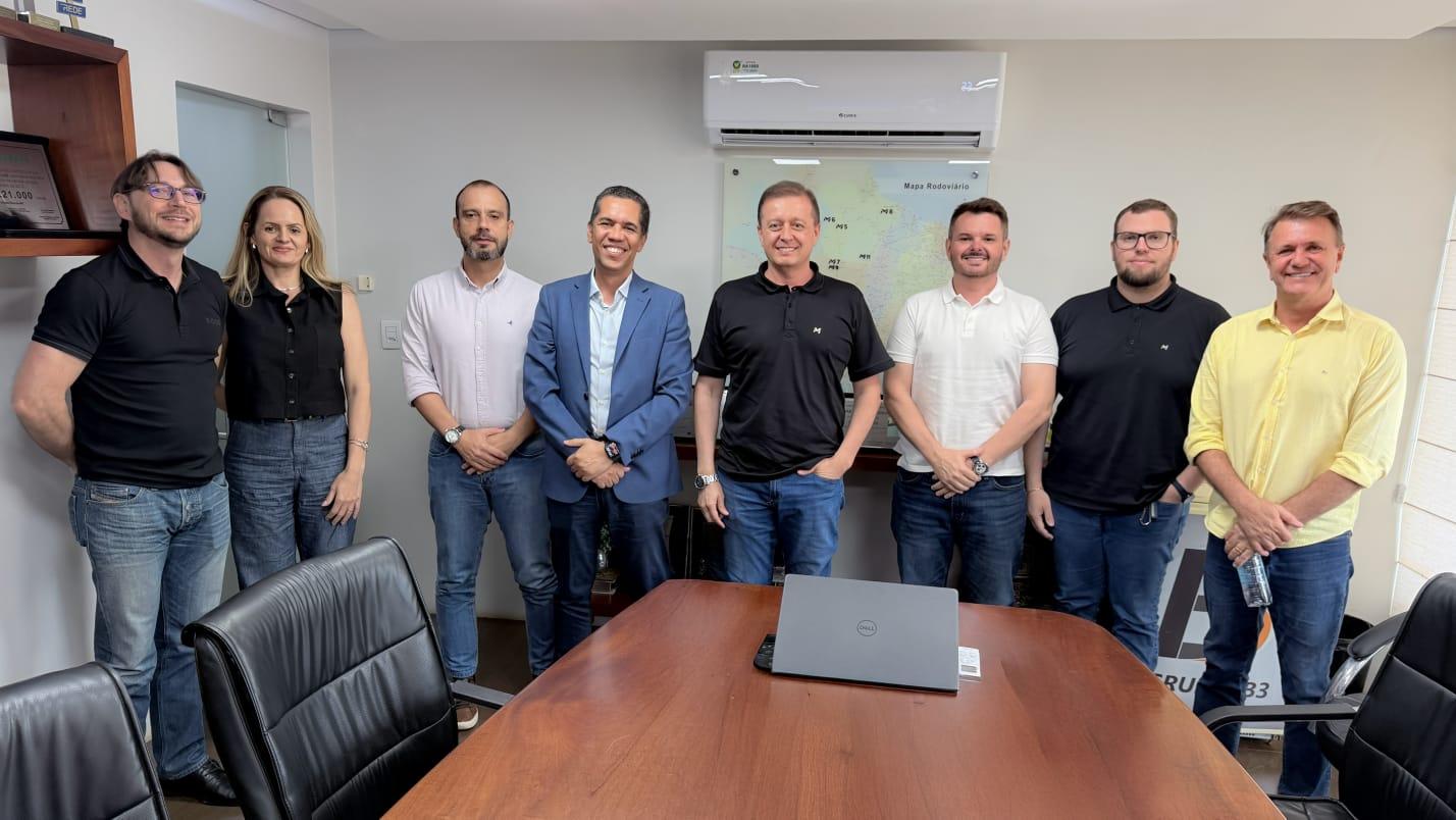 Luizinho Goebel acompanha secretário da Sefin para ouvir demandas de empresários e contadores em Vilhena