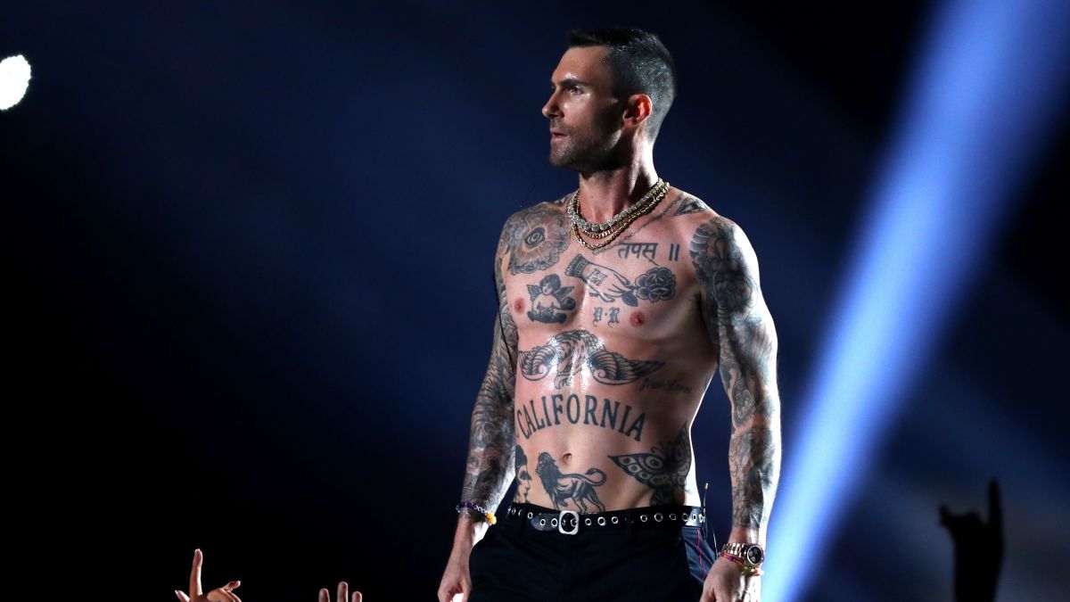 Maroon 5 faz show intimista em SP e Adam Levine declara amor ao Brasil