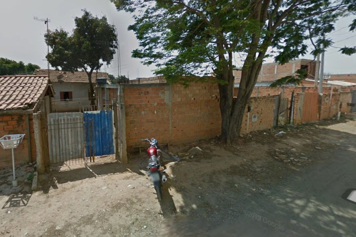 Menino de 10 anos ferido por ex da mãe tem bala alojada na cabeça