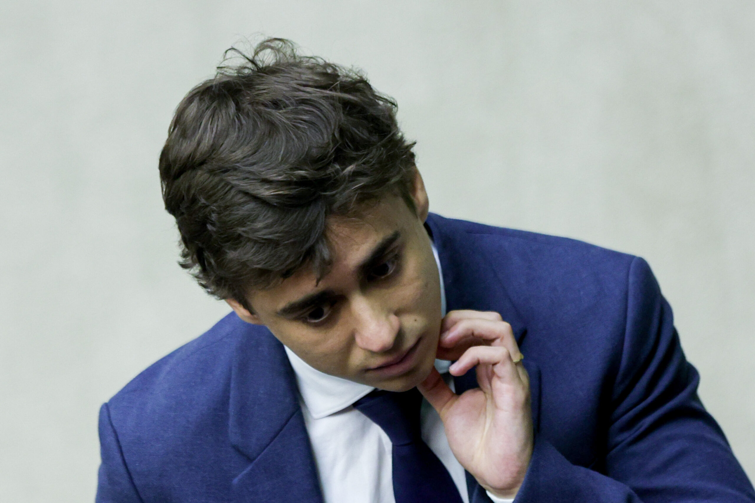 Nikolas Ferreira se pronuncia sobre escolha de Flávio por Bolsonaro