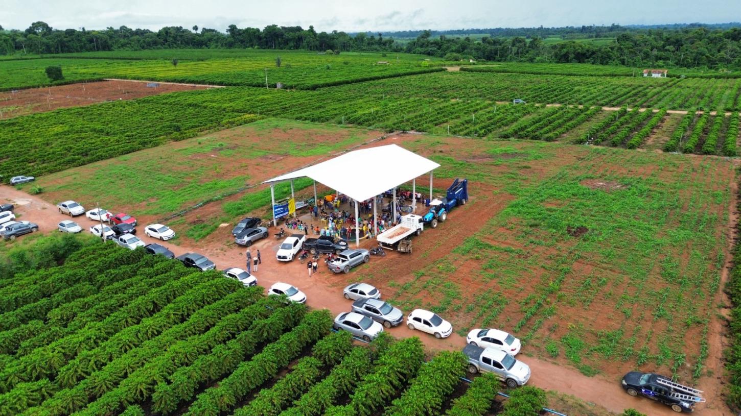 Novo barracão fortalece agricultura familiar em Nova Brasilândia do Oeste com apoio do deputado Cássio Gois