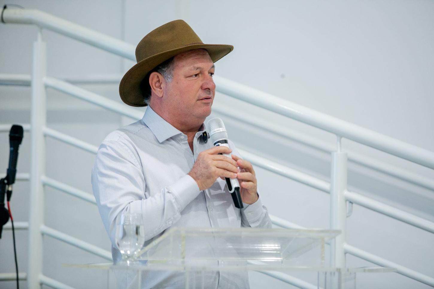 Pedro Fernandes defende estado de calamidade para o leite e propõe CPI durante audiência pública em Ariquemes