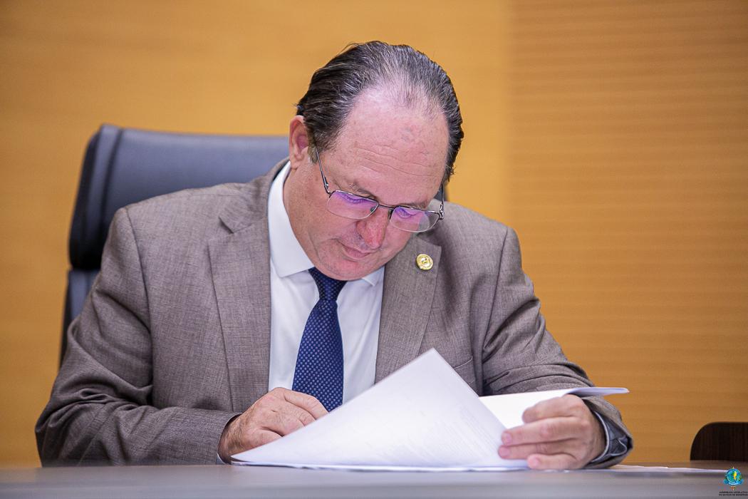 Pedro Fernandes solicita manutenção emergencial da RO-140 entre Cacaulândia e Colina Verde