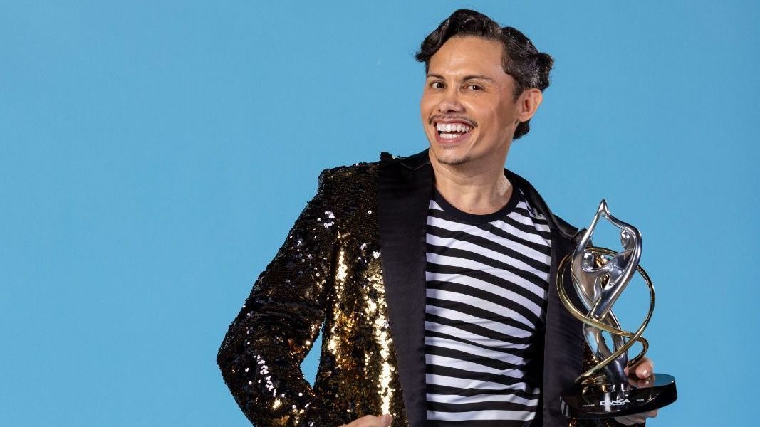 Silvero Pereira recorda morte do pai durante a Dança dos Famosos