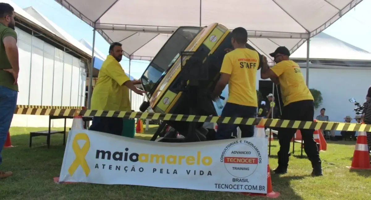 Campanha educativa une segurança no trânsito e doação de sangue