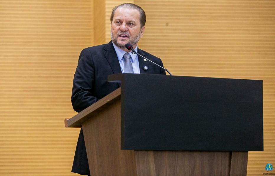 Cirone Deiró propõe ampliação do Programa Prato Fácil para pacientes e acompanhantes