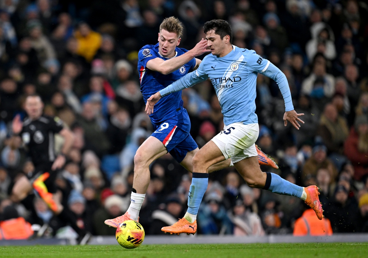 Com gol salvador no fim, Chelsea arranca empate com Manchester City