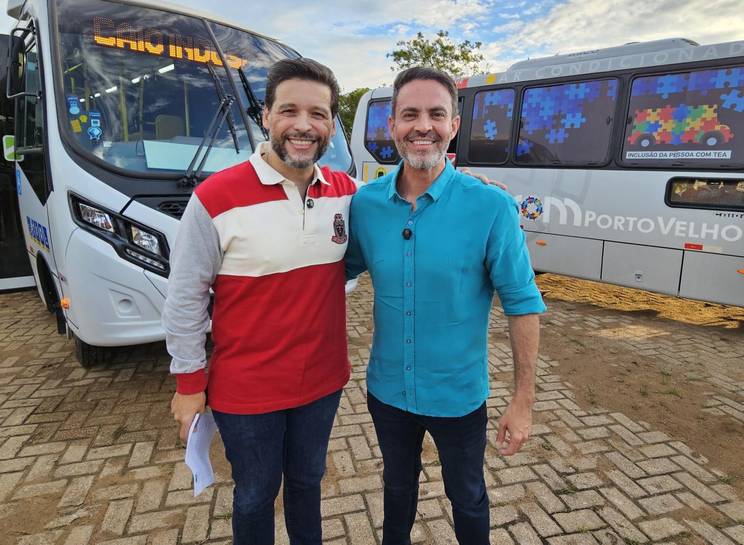 Deputado Delegado Camargo participa da entrega de novos ônibus e destaca ampliação do transporte inclusivo em Porto Velho