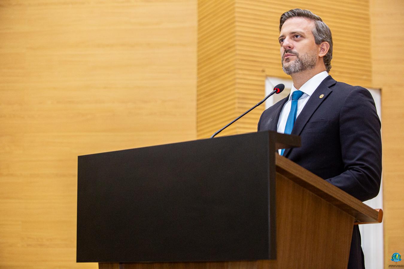 Deputado Delegado Lucas apresenta indicação para patrolamento e cascalhamento da Linha C-75