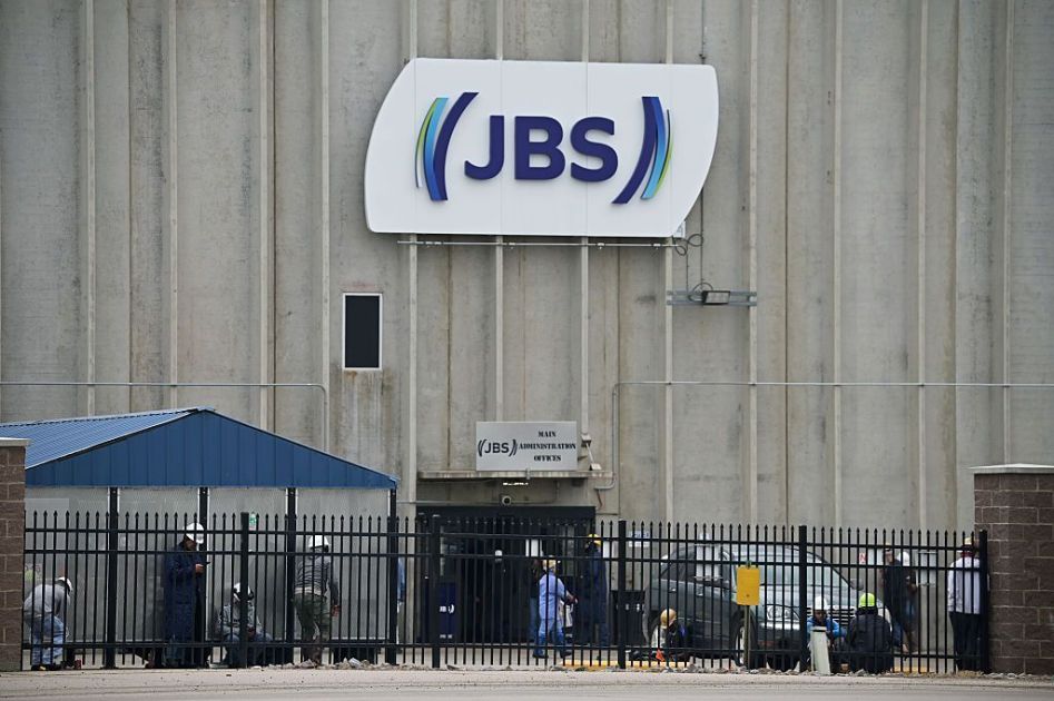 JBS amplia produção de frango na Arábia Saudita e dobra capacidade em 2026