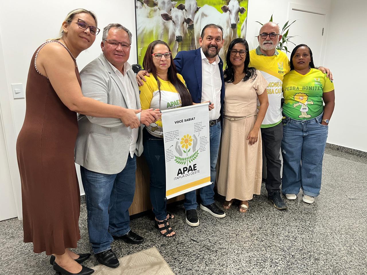 Laerte Gomes garante mais de R$ 1,1 milhão para construção de quadra poliesportiva da APAE de Itapuã do Oeste