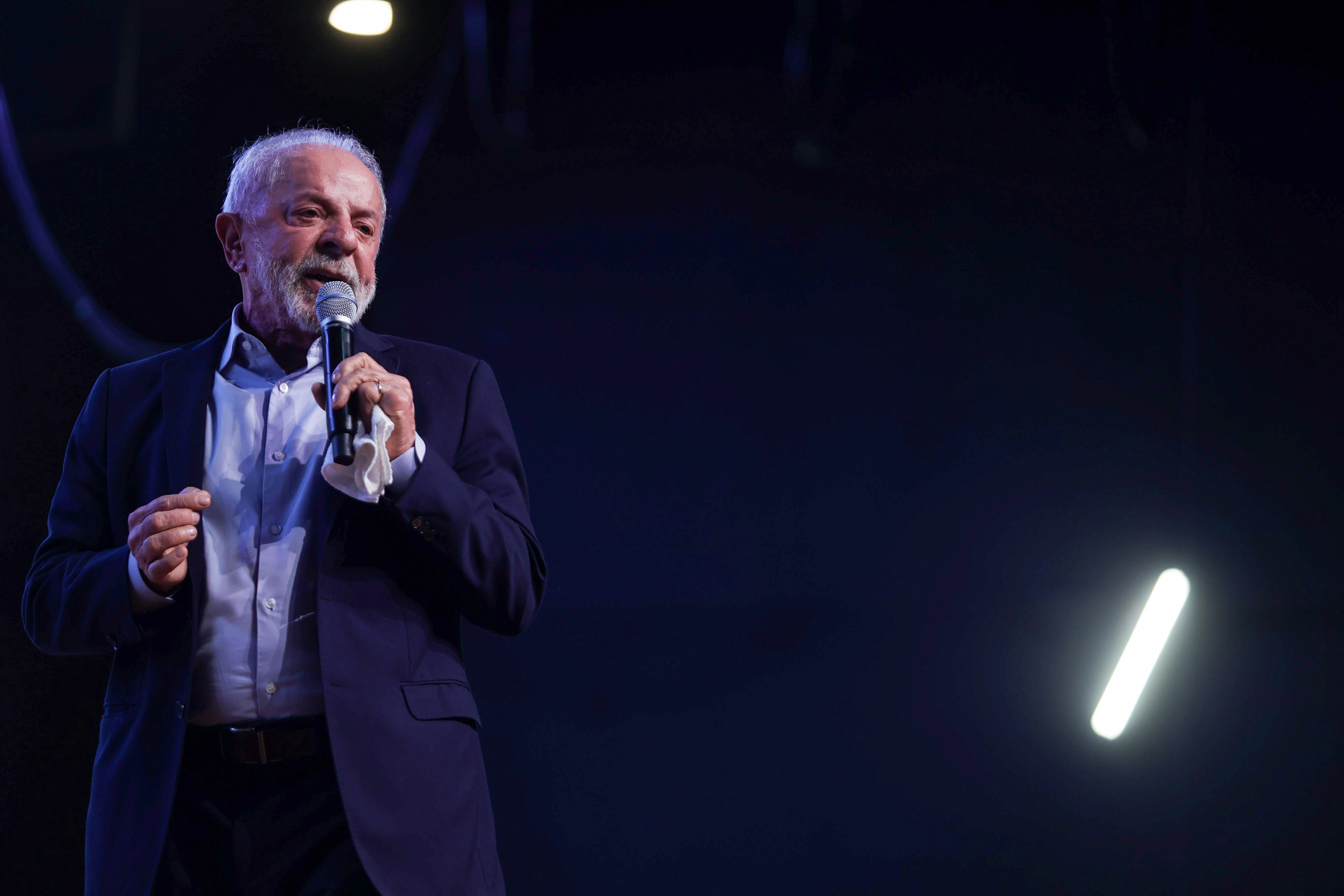 Lula volta do recesso com foco na Venezuela, mas tem outras pendências