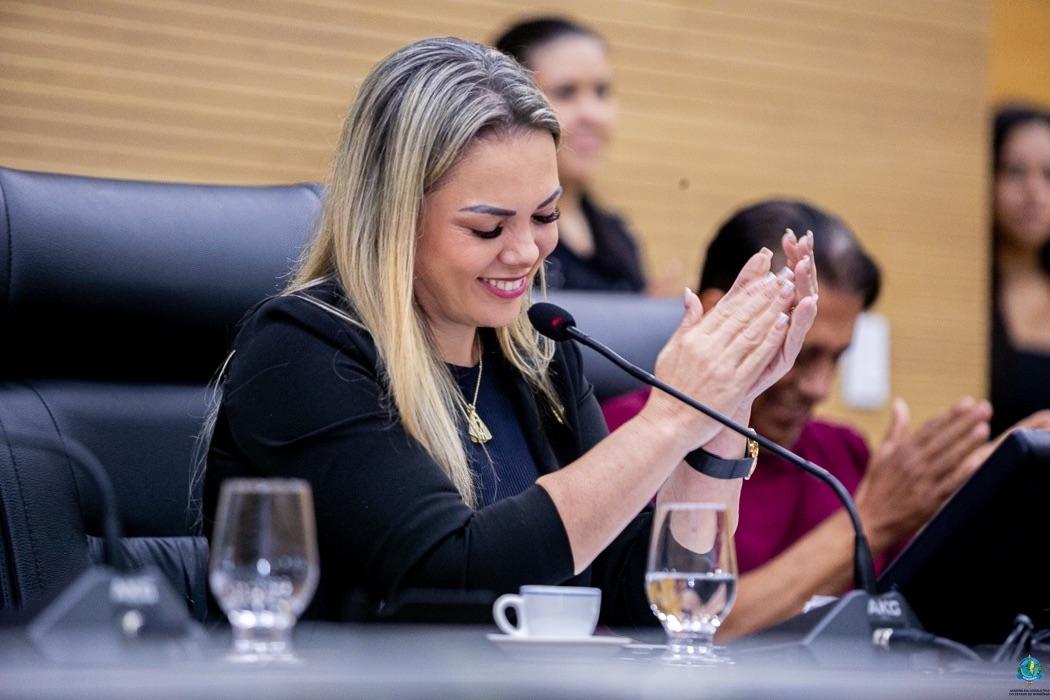 Mandato de Cláudia de Jesus fecha 2025 com resultados em políticas públicas