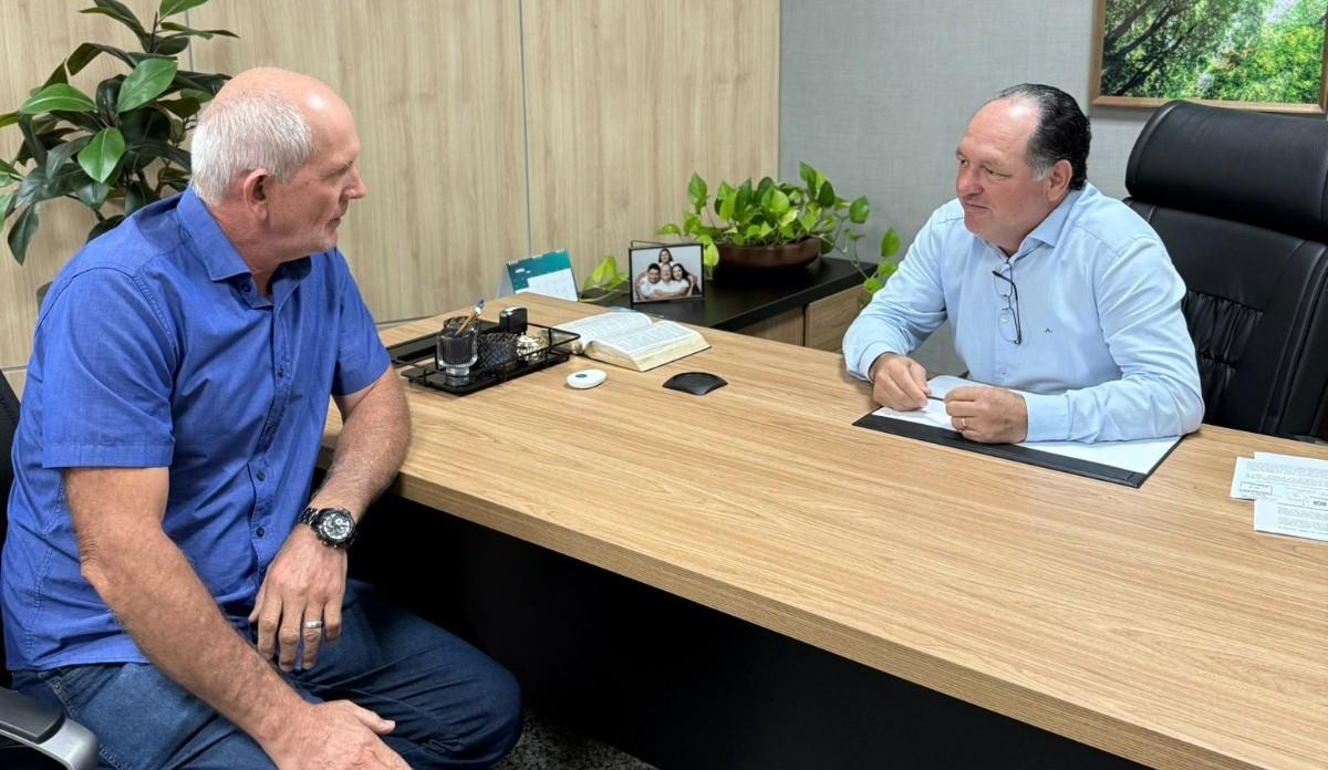 Pedro Fernandes viabiliza mais de 300 toneladas de calcário para fortalecer pequenos produtores de Alto Paraíso