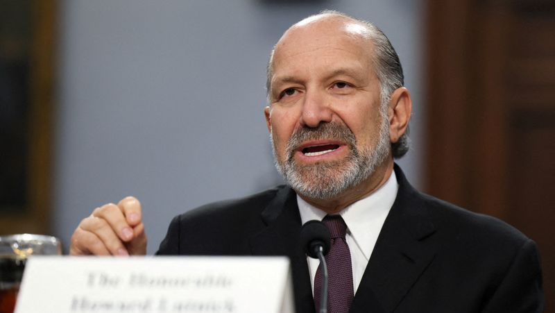 Após nome nos Arquivos Epstein, secretário de Comércio dos EUA nega relação