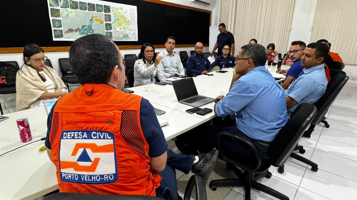 Cheia do Rio Madeira mobiliza ações da Defesa Civil de PVH