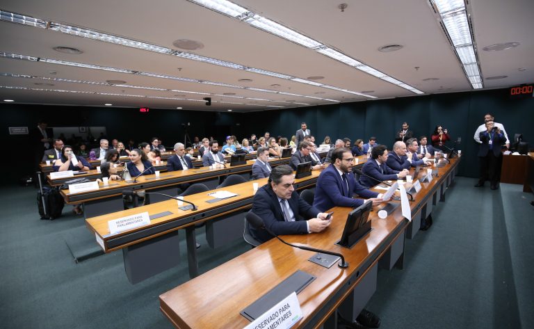 Conselho de Ética reúne-se nesta terça-feira