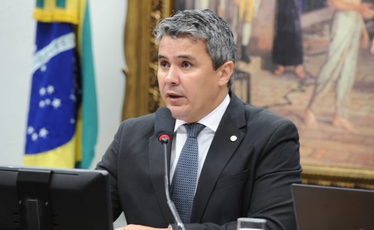 Comissão aprova prioridade na emissão de documentos para vítimas de violência doméstica