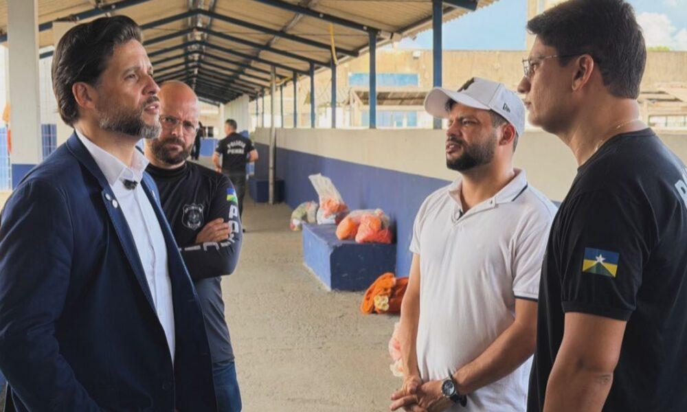 Deputado Edevaldo Neves fiscaliza condições de trabalho no Presídio Urso Branco
