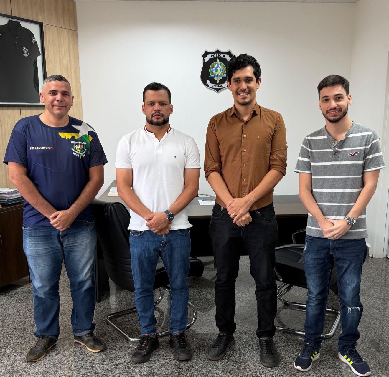 Deputado Edevaldo Neves se reúne com comissão de aprovados da Defensoria Pública de RO