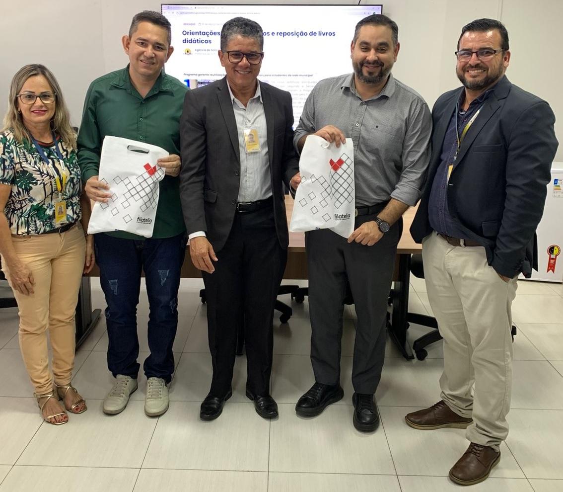 Entrega de kits escolares entra em nova etapa de logística