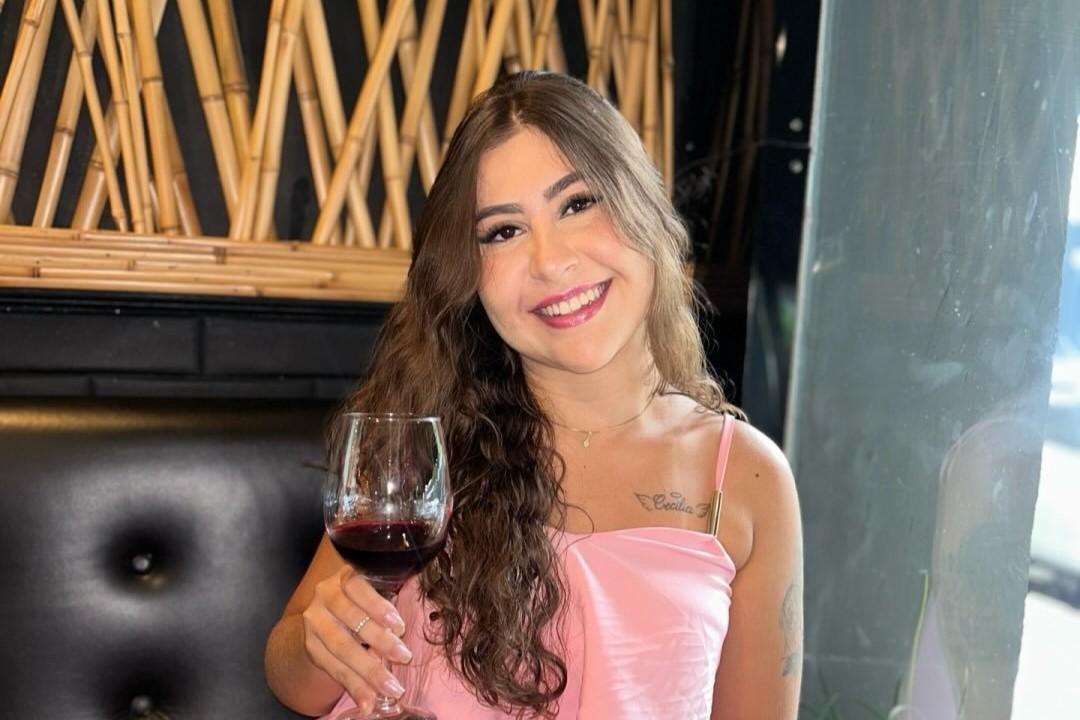 Homem mata namorada, grava confissão e envia vídeo à mãe da vítima