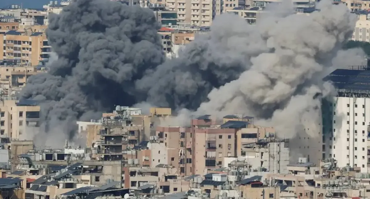 Israel ataca centro de Beirute e intensifica guerra contra o Irã