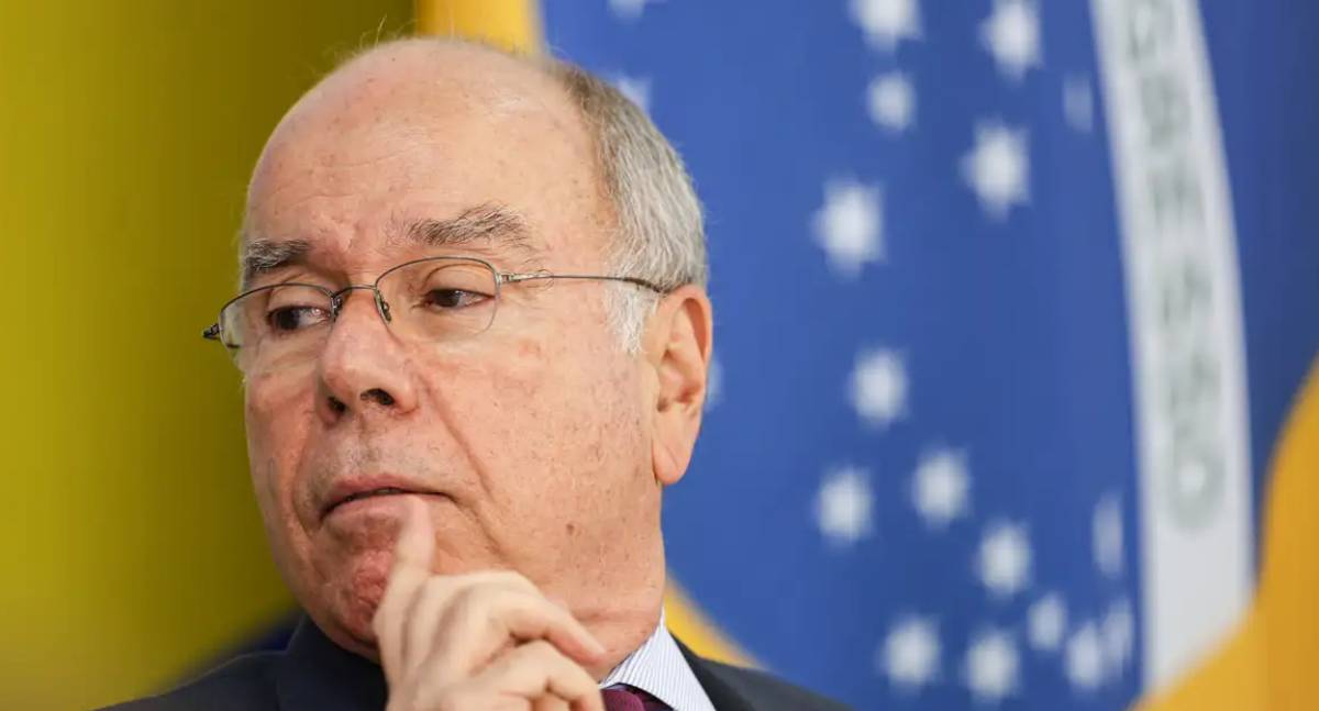 Itamaraty vê “ingerência indevida” em visita de assessor de Trump a Bolsonaro