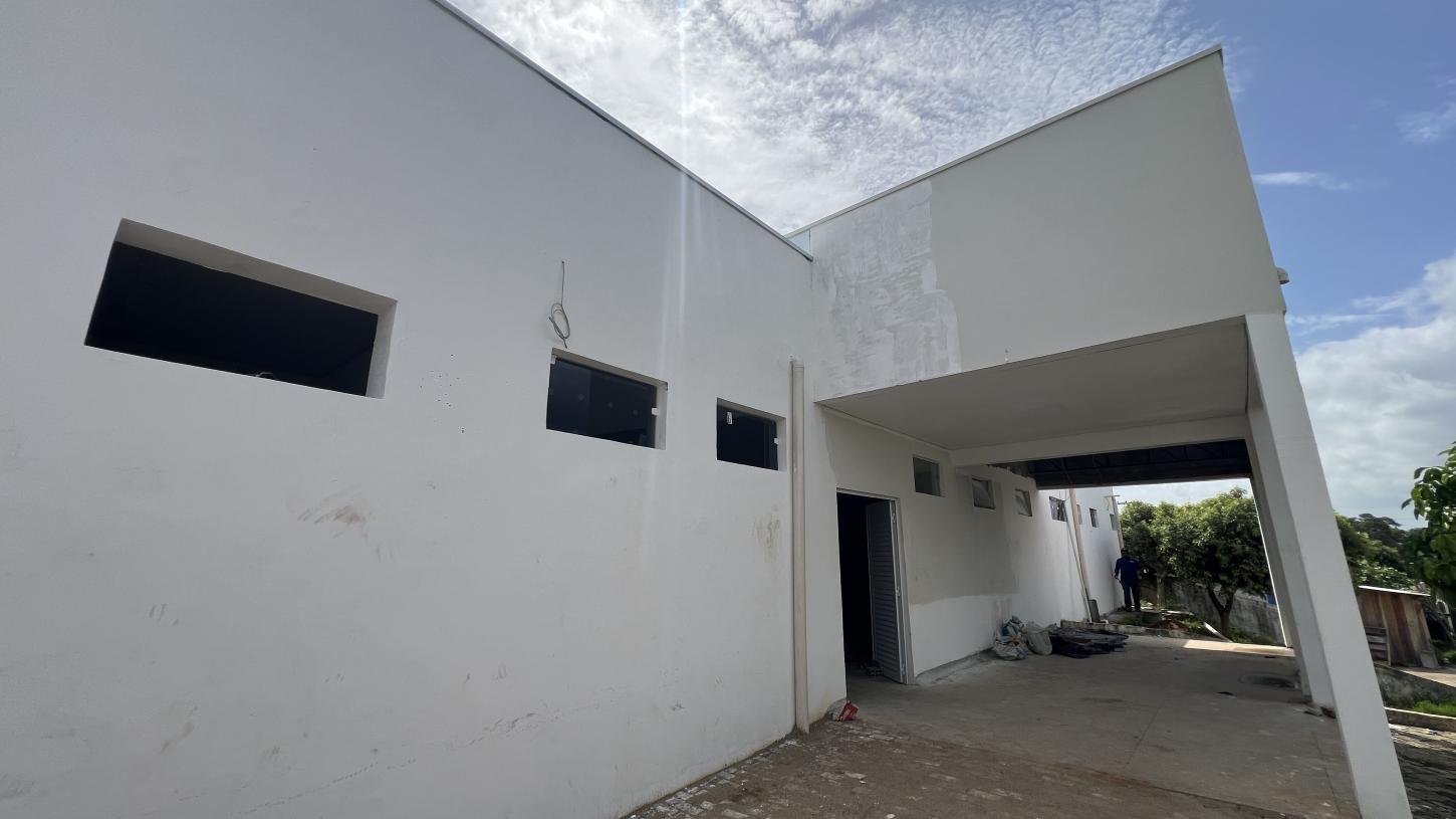 Pedro Fernandes destina R$ 1 milhão e obra do Hospital Municipal de Monte Negro avança