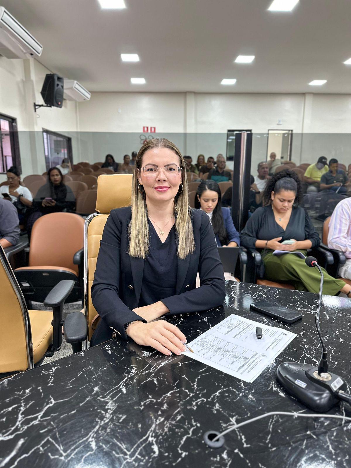 Sofia Andrade defende trabalho obrigatório para presos e se posiciona contra projeto que prevê salário de R$ 1.500 com dinheiro público