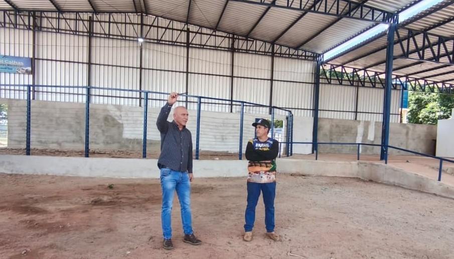 Ezequiel Neiva assegura R$ 690 mil para construção de novo barracão da Aamirom, em Rolim de Moura